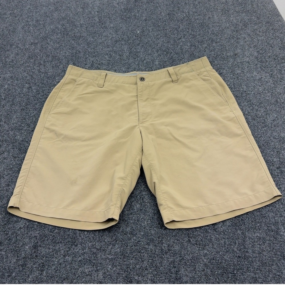 Under Armour Shorts Mens 40 Tan Polyester Performance Golf Athletic Sportswear
